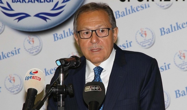 Bozdağ, Ahmet Edip Uğur için hangi yorumu yaptı...