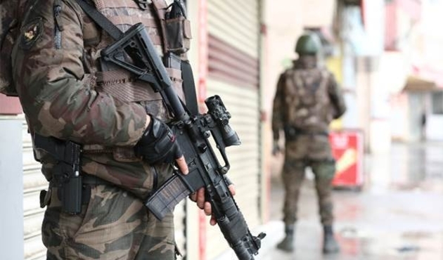 Adana'da DEAŞ operasyonu: 18 gözaltı...