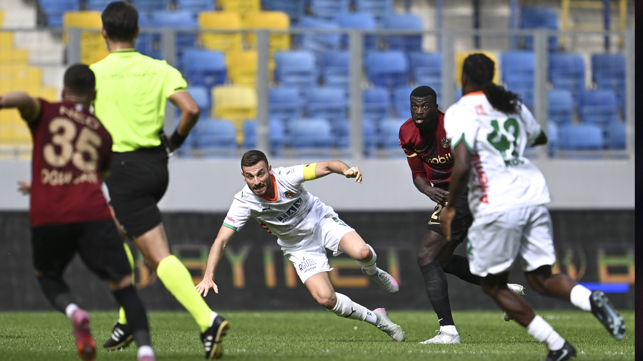 Gençlerbirliği - Alanyaspor maçında 4 gol var, kazanan yok!