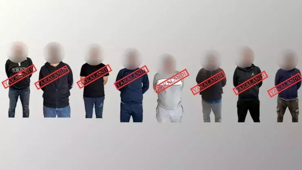 Bakan Yerlikaya sosyal medya hesabında paylaştı! Kırmızı bültenle aranan 6 suçlu Türkiye’ye getirildi