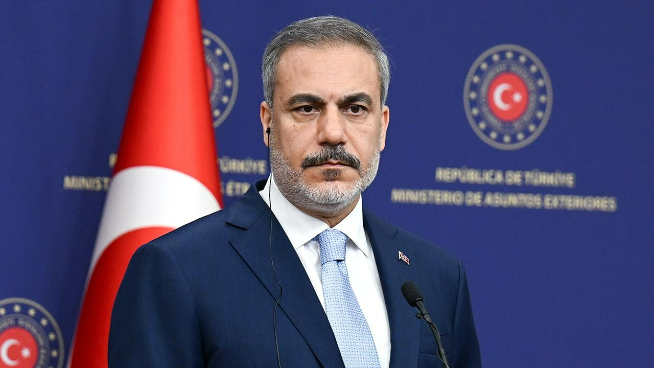 YÖK diploma iddialarına noktayı koydu! "Hakan Fidan'ın mezuniyetinde usulsüzlük yok!"