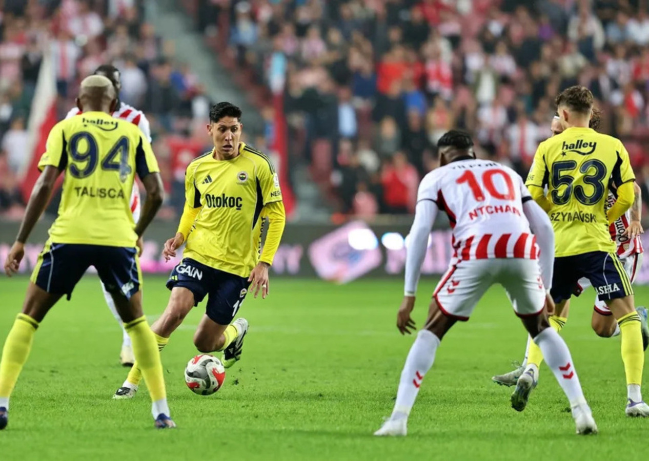 Fenerbahçe Samsun'da fırsat tepti, zirveyle farkı eritemedi (Samsunspor 0 - 0 Fenerbahçe | Maçın özeti)