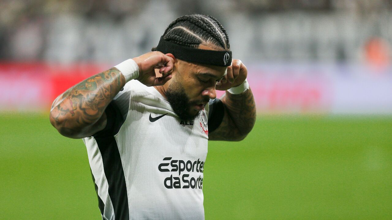 Memphis Depay'a Brezilya'da büyük şok! Pasaportu çalındı!
