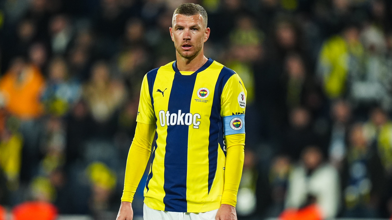 Fenerbahçe'de gözler Edin Dzeko'yu arıyor