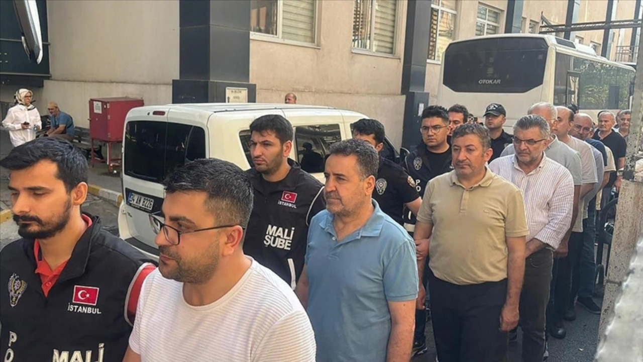 FETÖ operasyonunda gözaltına alınan 5 doktor tutuklandı