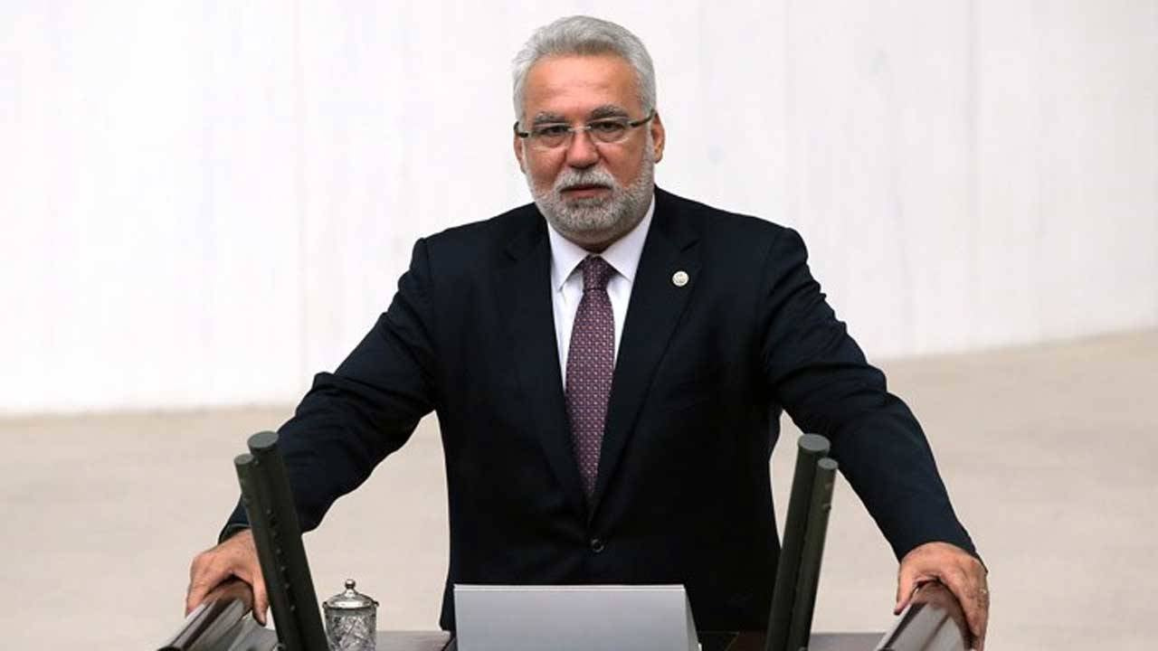 Eski AK Partili milletvekili Hüseyin Kocabıyık gözaltına alındığını açıkladı! "Cumhurbaşkanına hakaret" suçundan soruşturma başlatıldı