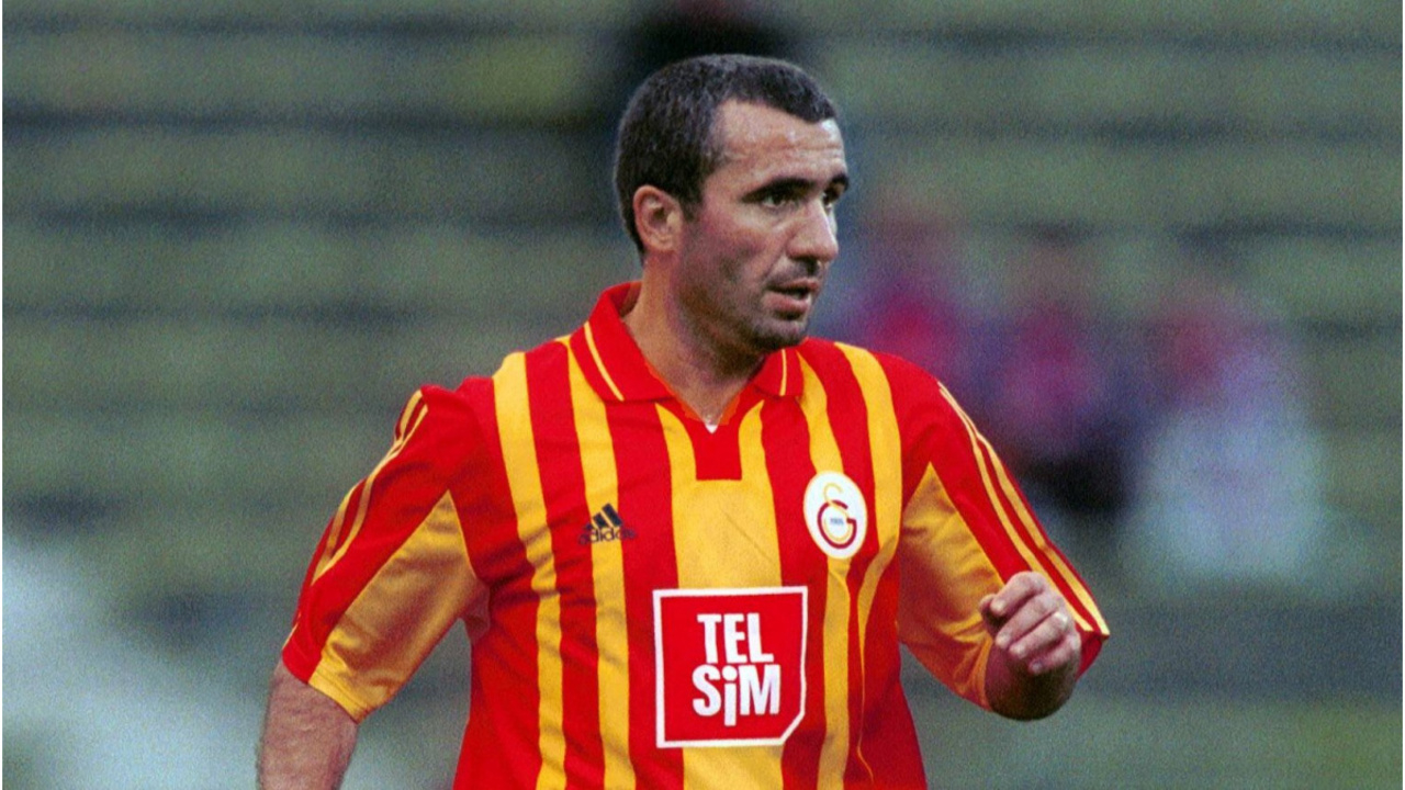 Galatasaray Efsanesi Gheorghe Hagi Süper Lig Devine İmza Atıyor