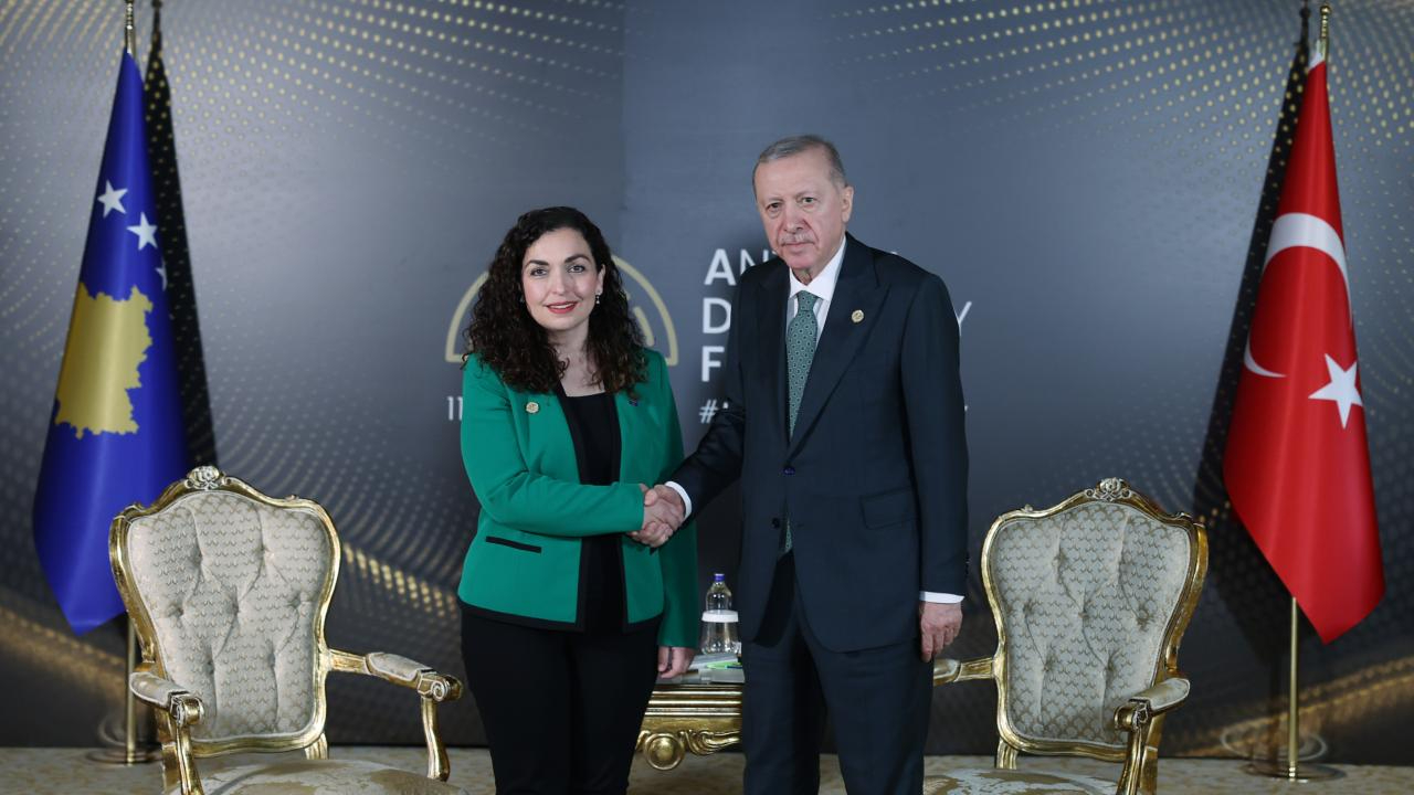 Kosova Cumhurbaşkanı Vjosa Osmani’den Cumhurbaşkanı Recep Tayyip Erdoğan’a özel teşekkür: O sözünün eri bir insan