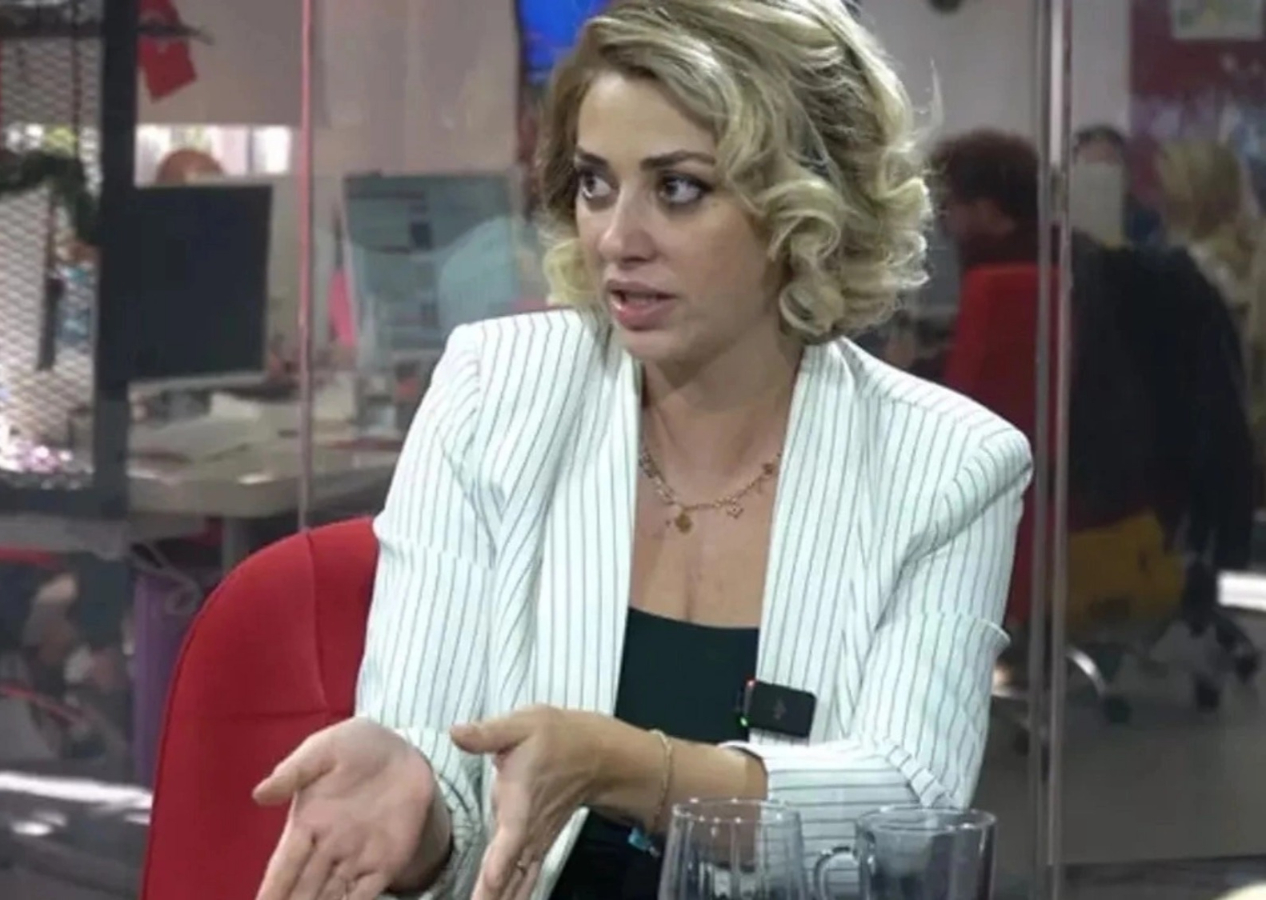 Avukat Feyza Altun'a gözaltı şoku! Telefonda “Ben listede değilim” dediği anda polisler kapısına dayandı: Evinden alınıp İl Jandarma Komutanlığı'na götürüldü