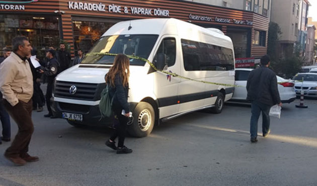 Öğrenci servisine silahlı saldırı! Sürücü öldü... / VİDEO