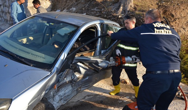 Milas - Yatağan karayolunda trafik kazası: 7 yaralı!