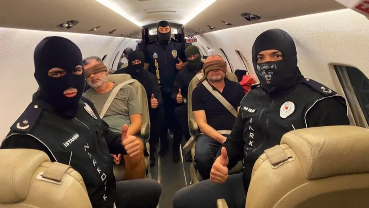 Kırmızı bültenle aranan uyuşturucu baronu “Don Vito” yakalandı! Abdullah Alp Üstün ve Hasan Lala Türkiye’ye getirildi