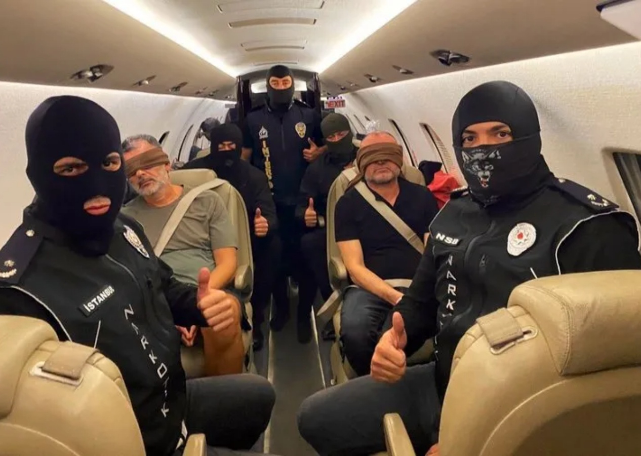 Kırmızı bültenle aranan uyuşturucu baronu “Don Vito” yakalandı! Abdullah Alp Üstün ve Hasan Lala Türkiye’ye getirildi