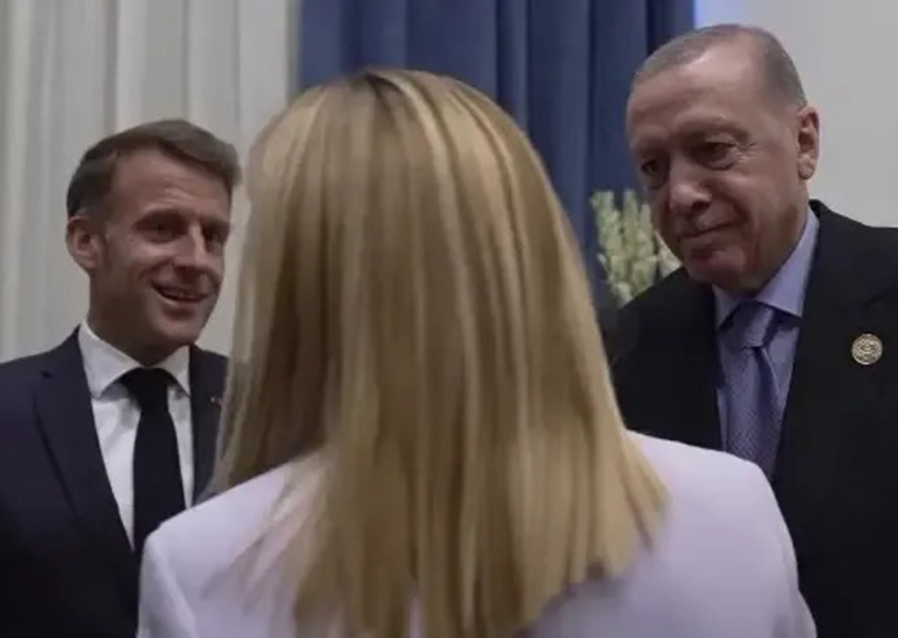 Cumhurbaşkanı Recep Tayyip Erdoğan ile Giorgia Meloni'nin ''sigara'' diyaloğu liderleri güldürdü: “Bıraktırmam lazım"