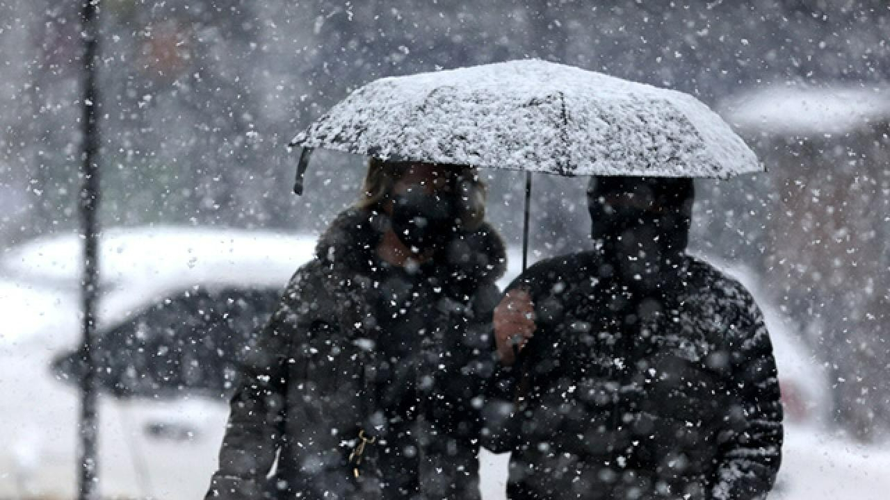 Meteoroloji’den uyarı! Yeni haftada kar geliyor: İstanbul’da hava durumu nasıl olacak?