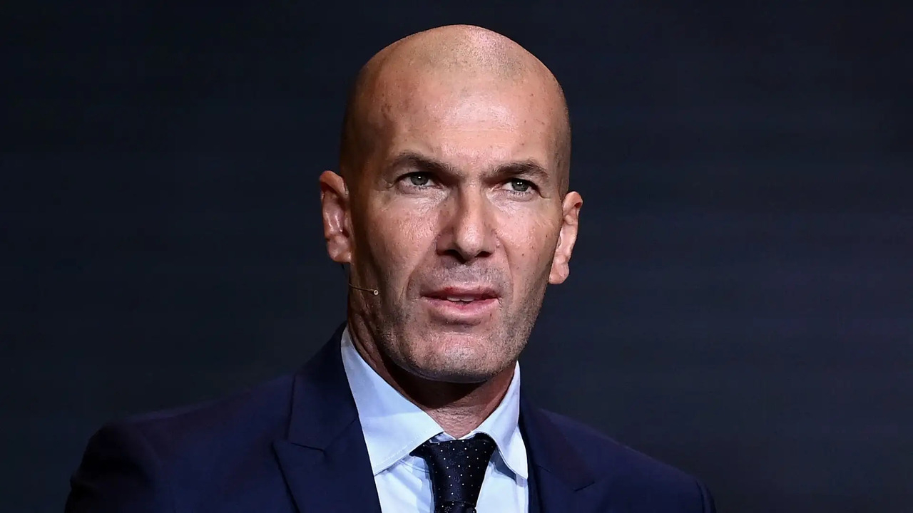 Zinedine Zidane Dünya Kupası sonrası Fransa'nın başına geçecek