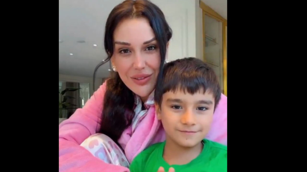 Dilan Polat'ın oğlu Milan, "Polis olacağım" dedi! Sosyal medya kullanıcıları geçmişi hatırlatıp verdi veriştirdi