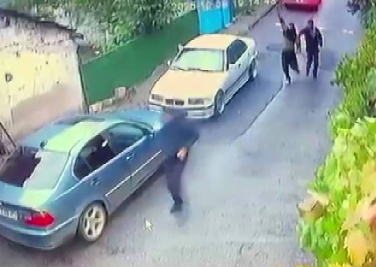 Ümraniye’de dehşet anları! Rastgele ateş açtılar, bir genci zorla araca bindirip darbettiler
