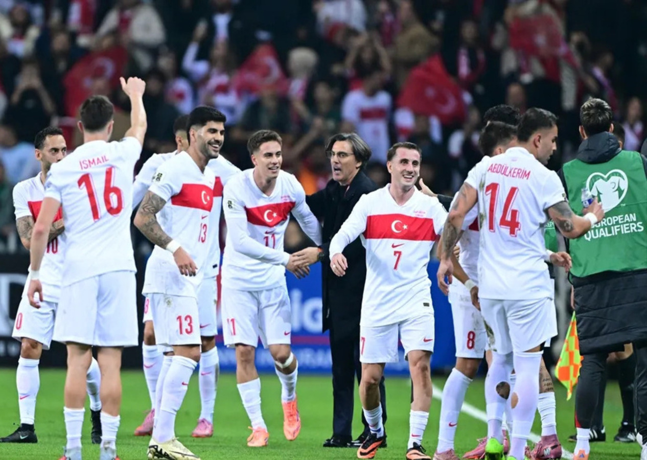 Bizim Çocuklar Gürcistan'a 4 attı, play-off kapısını araladı (Türkiye 4 - 1 Gürcistan | Maçın özeti)