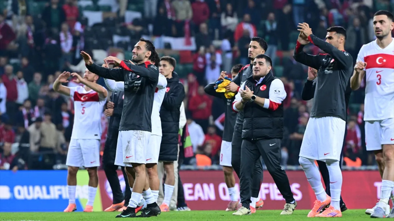 A Milli Futbol Takımı'ndan Gürcistan galibiyeti sonrası büyük coşku
