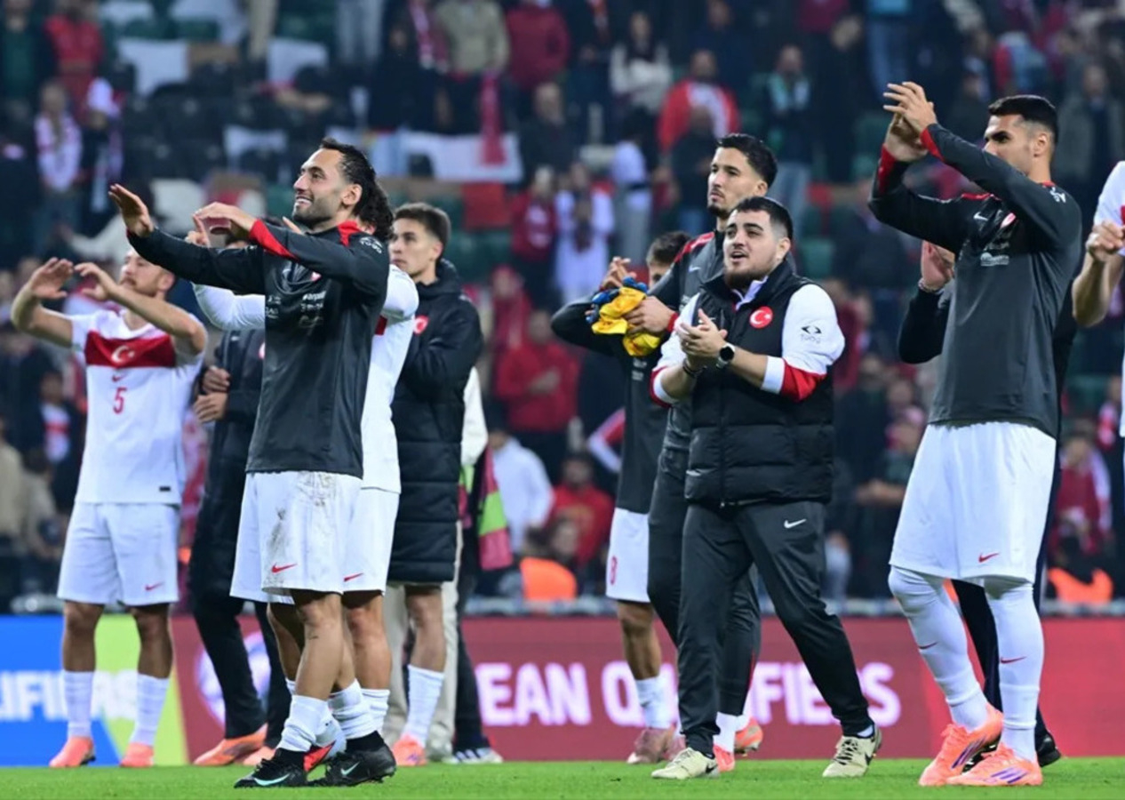 A Milli Futbol Takımı'ndan Gürcistan galibiyeti sonrası büyük coşku