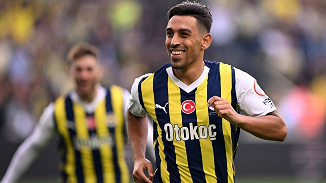 Fenerbahçe'de Kadro Dışı Kalan İrfan Can Kahveci Ezeli Rakibe Gidiyor