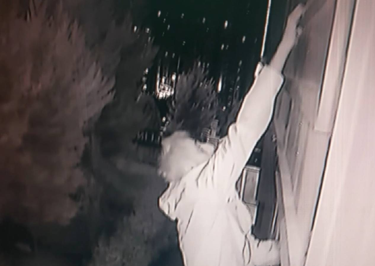 Milyonluk vurgun suya düştü! Kadıköy'de evleri dışarıdan tırmanarak soyan 'cambaz' hırsızlar yakayı ele verdi