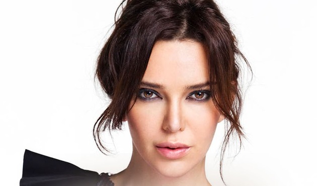 Hande Ataizi, gelin adayı ararken kendine yeni bir Hanife buldu!