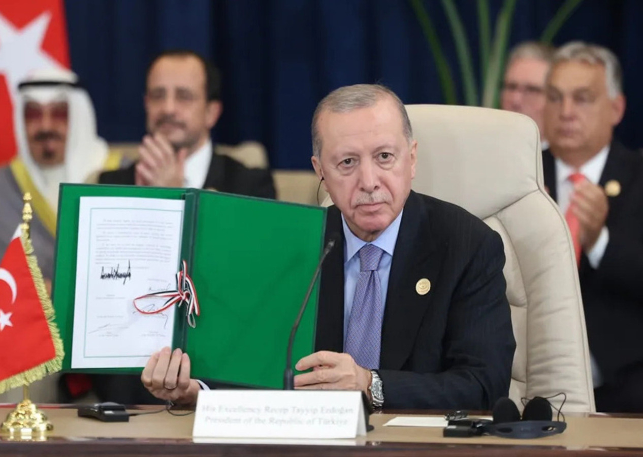 Yunan muhalefeti kıskançlıktan çatladı: Trump, Erdoğan'ı överken biz diğer Avrupa ülkeleri gibi dekor olduk