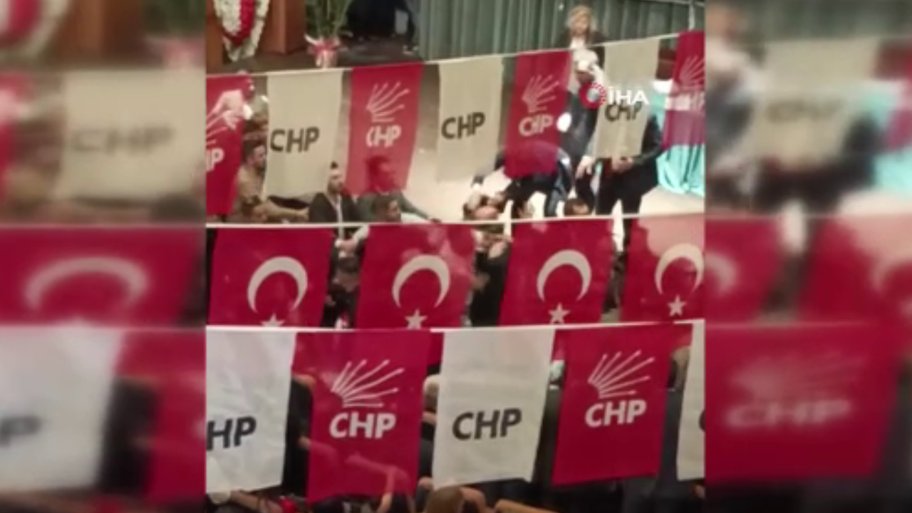 Yumruklar konuştu! CHP Kahramanmaraş İl Kongresi’nde iki grup birbirine girdi!