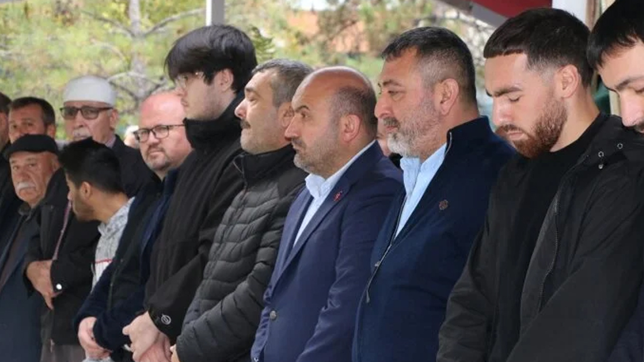 Orkun Kökçü'nün babaannesi son yolculuğuna uğurlandı