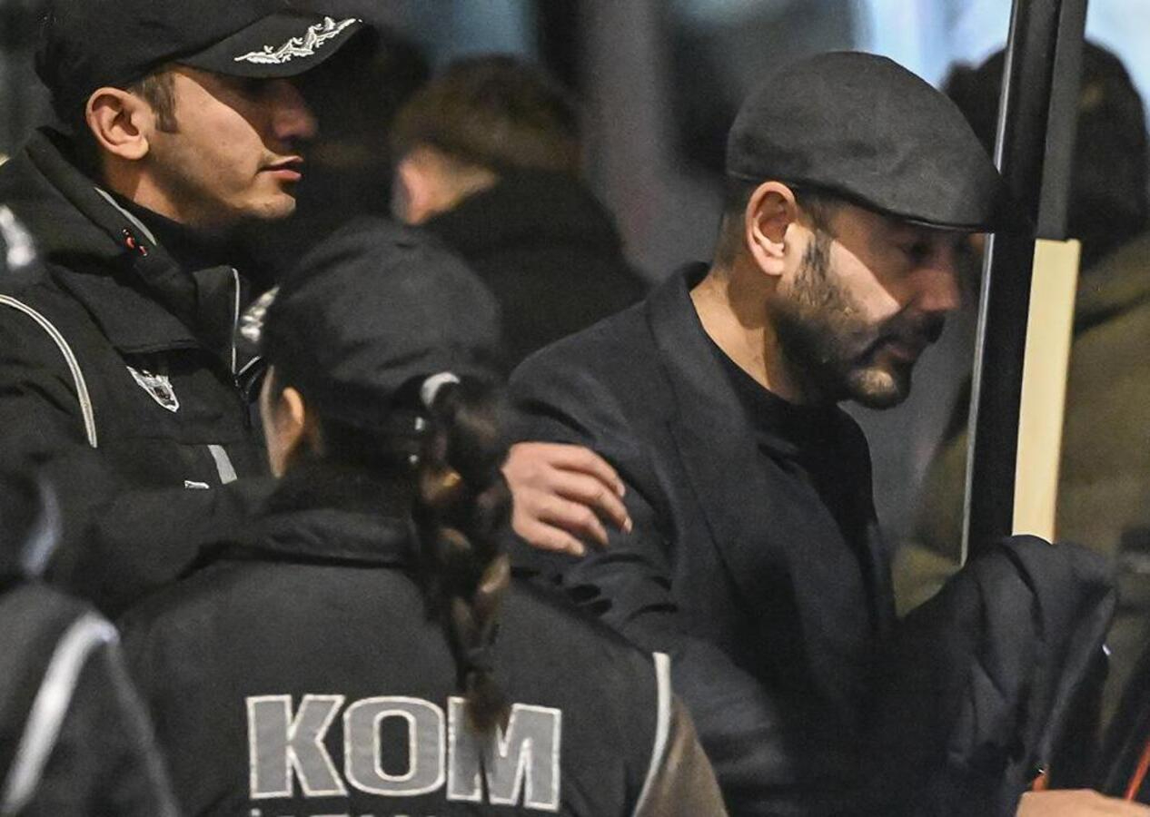 CHP'li Rıza Akpolat'ın rüşvet ağı! Paralar CHP yandaşı gazetecilere gitmiş!