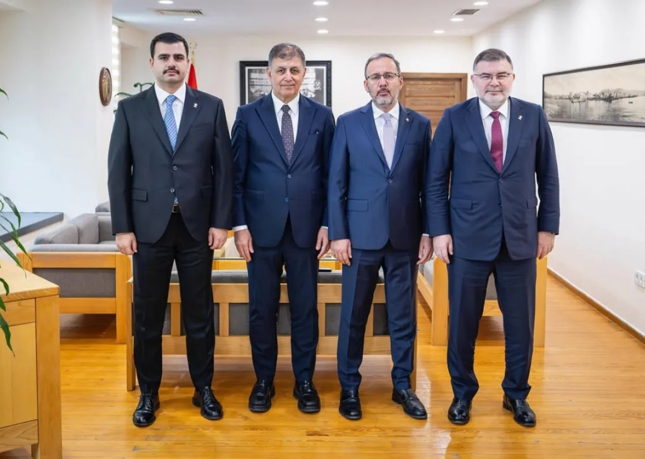 CHP’de “İzmir kaybediliyor” endişesi! AK Parti heyetinin Cemil Tugay ziyareti paniğe neden oldu!