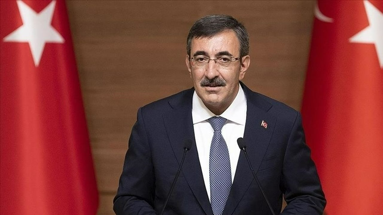 Resmi Gazete’de yayımlandı! Cumhurbaşkanlığına Yılmaz vekalet edecek