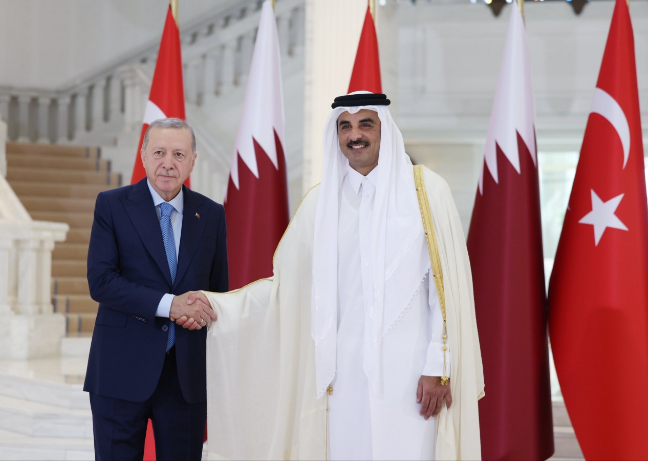 Cumhurbaşkanı Erdoğan'ın Katar ziyaretinin perde arkası: Terlik detayı, stratejik mesajlar ve 8 anlaşmanın anlamı!
