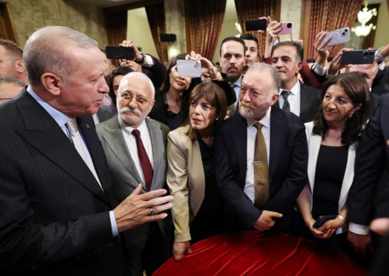 Beştepe'de üçüncü temas: Cumhurbaşkanı Erdoğan 28 Ekim’de İmralı Heyeti’ni kabul edecek