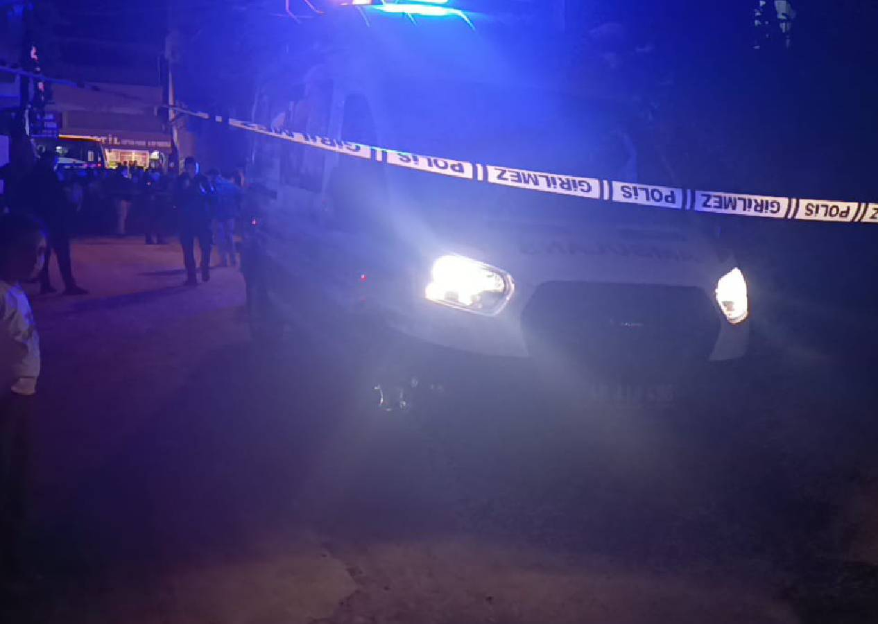 Aile faciası! Eski eşini ve kayınvalidesini öldürdü, üvey kızını yaraladı
