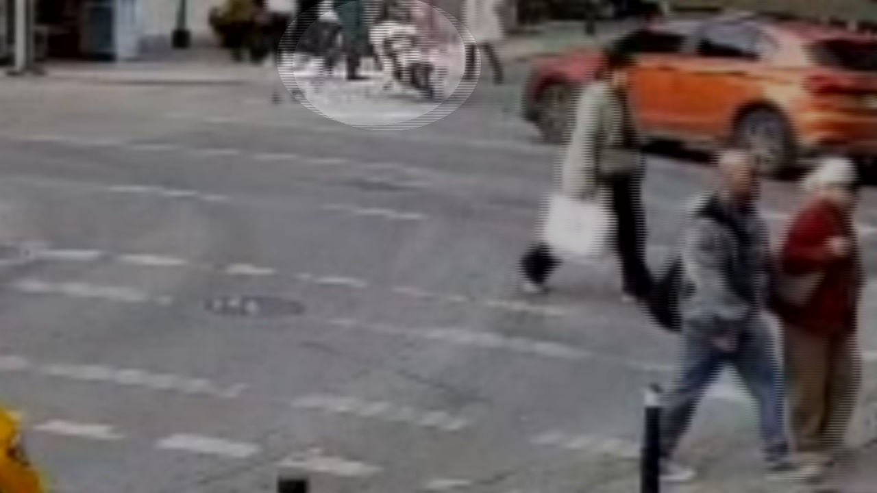 Oyuncu İrem Helvacıoğlu ve bebeğine motosiklet çarptı!