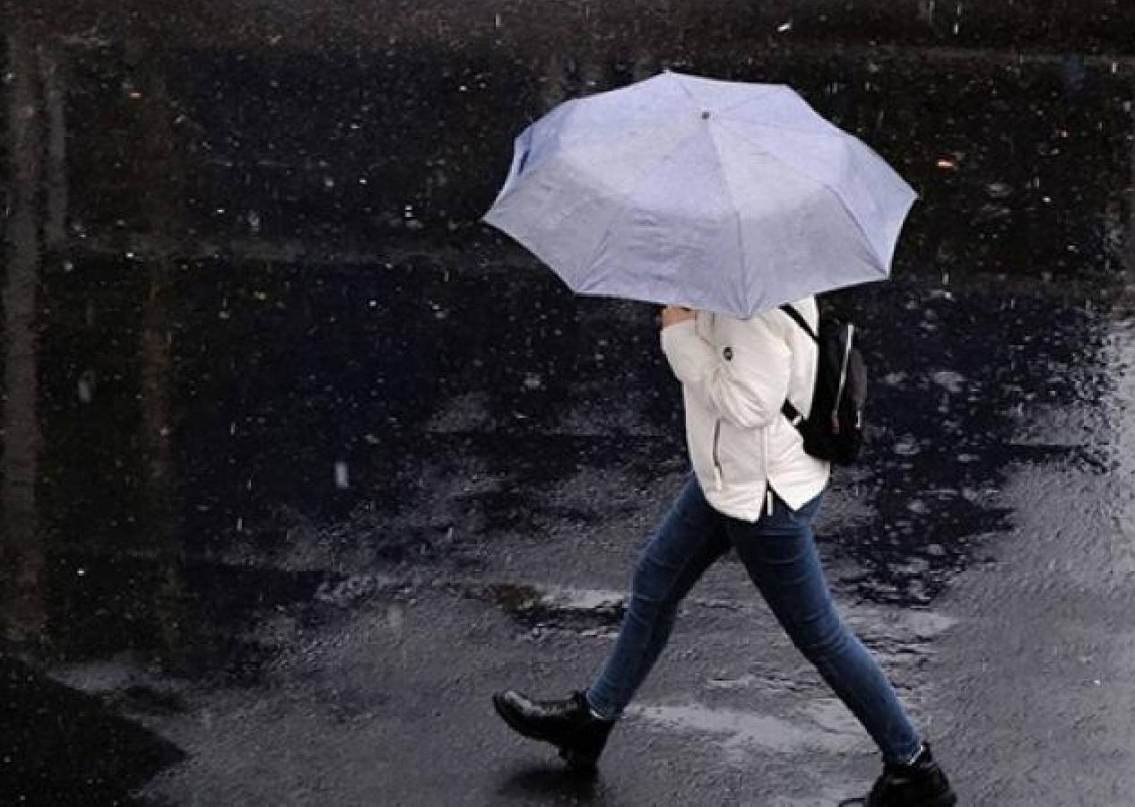 Yağış her yeri saracak! Ünlü Meteoroloji uzmanı uyardı: 'İstanbullular bugün eve erken dönsün'