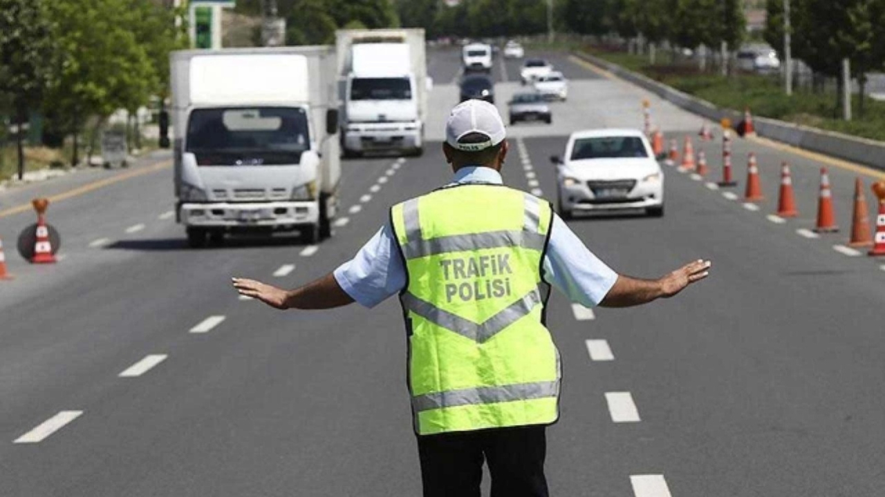 Yarın için plan yapanlar dikkat! Bazı yollar trafiğe kapanacak