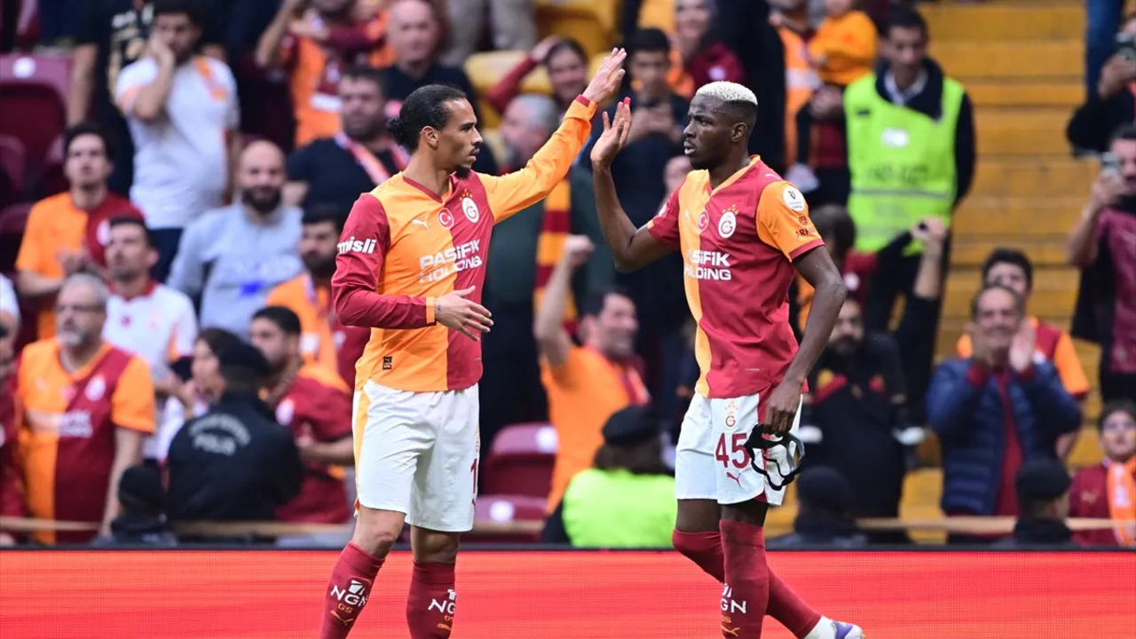 Galatasaray geriden geldi, Göztepe'yi golcüleriyle geçti (Galatasaray 3 - 1 Göztepe | Maçın özeti)