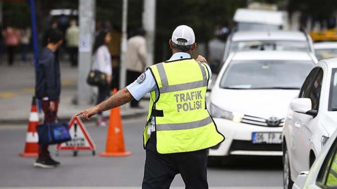 Trafik cezalarını artıran yasa teklifi askıya alındı