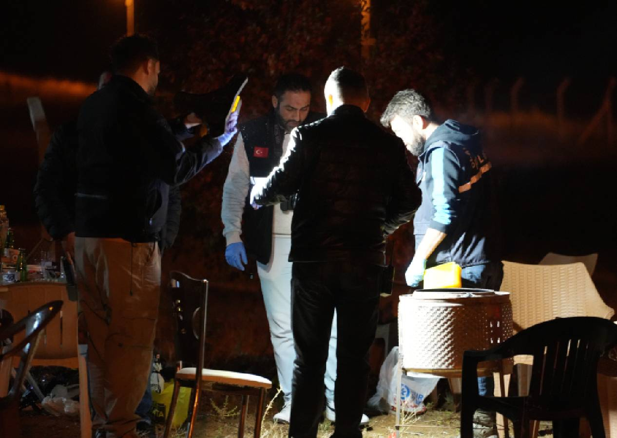 Bağ evinde silahlı eğlence! Jandarma ve infaz koruma memuru dahil 23 gözaltı