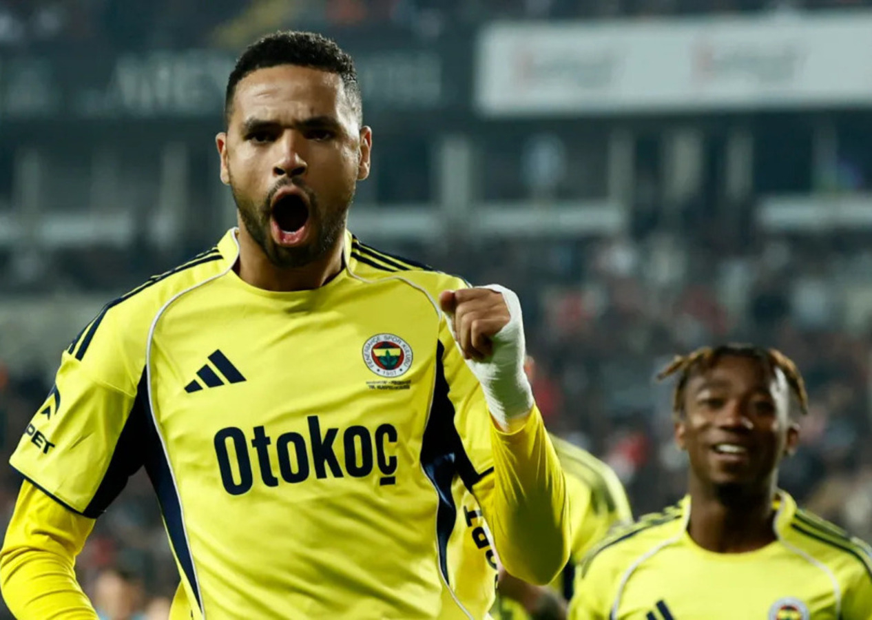 Fenerbahçe derbi öncesi hata yapmadı, Gaziantep'te farklı kazandı (Gaziantep FK 0 - 4 Fenerbahçe | Maçın özeti)