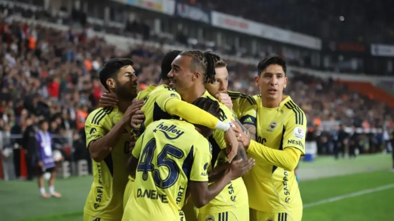 Fenerbahçe, Gaziantep FK Deplasmanında 4-0 Galip Geldi (MAÇ ÖZETİ)