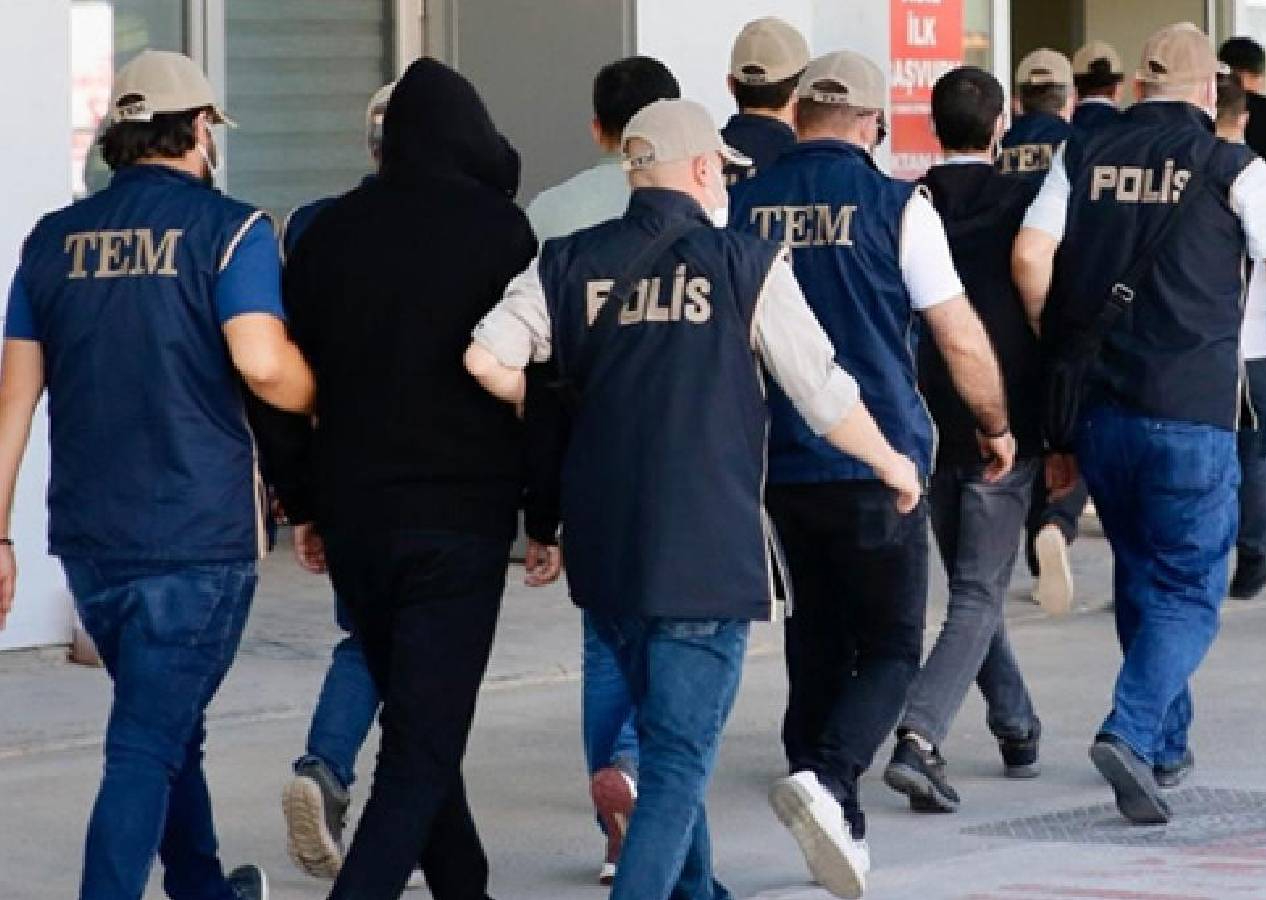 FETÖ’nün askeri mahrem yapılanmasına operasyon: 9 ilde 20 gözaltı