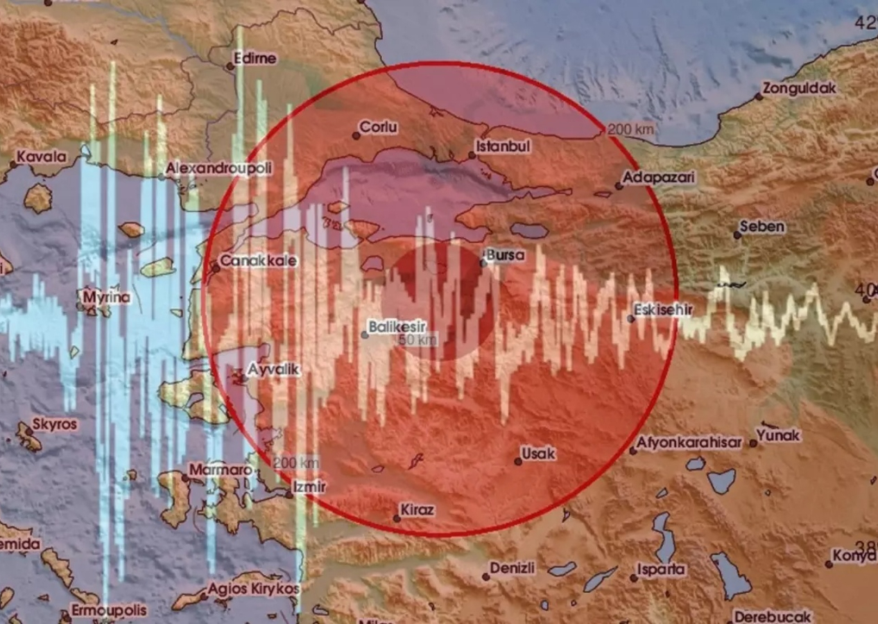 AFAD, İstanbul'da hissedilen depremin merkez üssünü duyurdu: Balıkesir Sındırgı, 4.8...