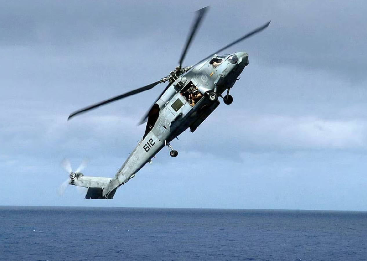 ABD Donanması’nda korkutan kaza: USS Nimitz’ten helikopter ve savaş uçağı düştü