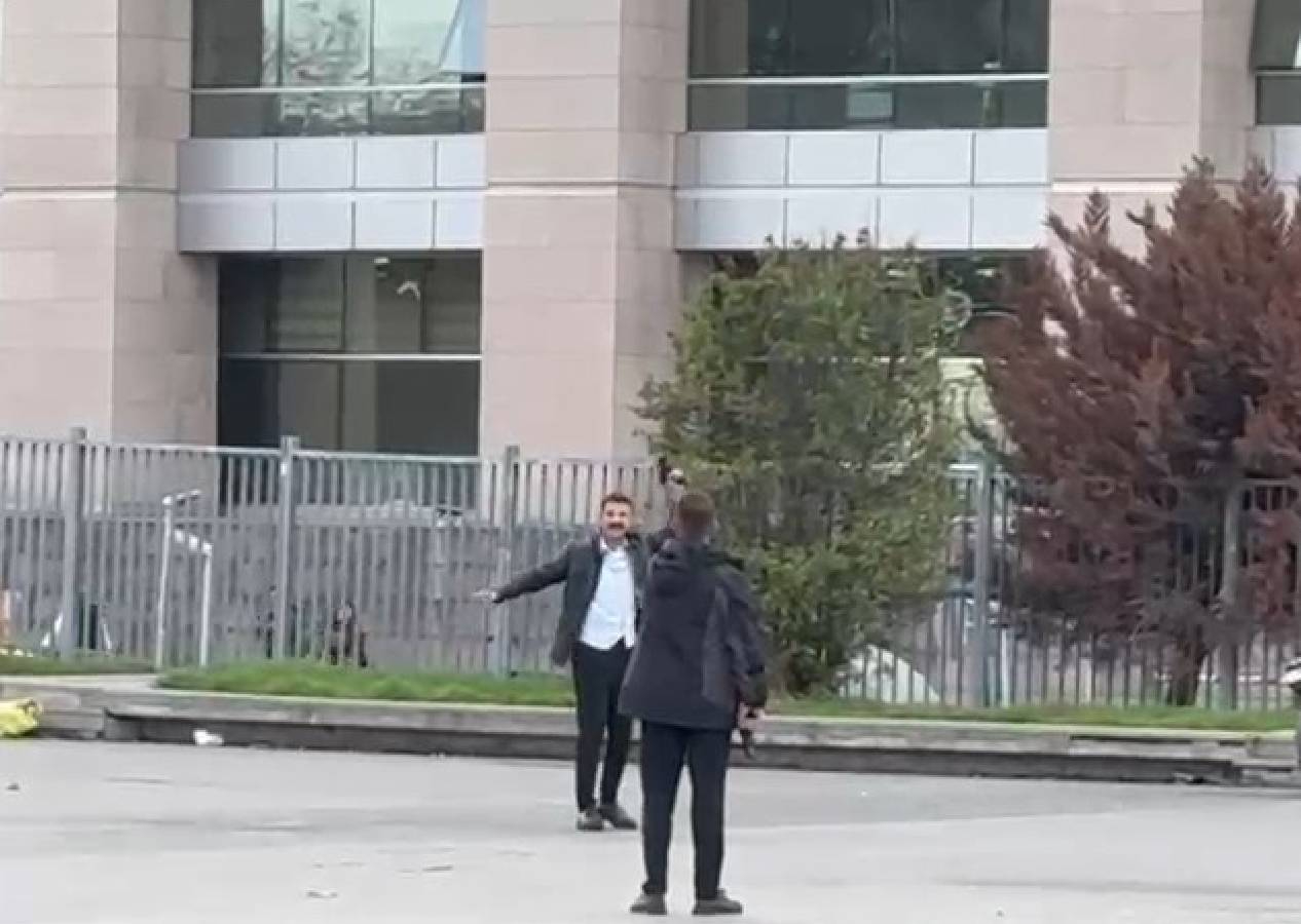 İstanbul Adalet Sarayı’nda silahlı intihar girişimi: Polis müdahale etti