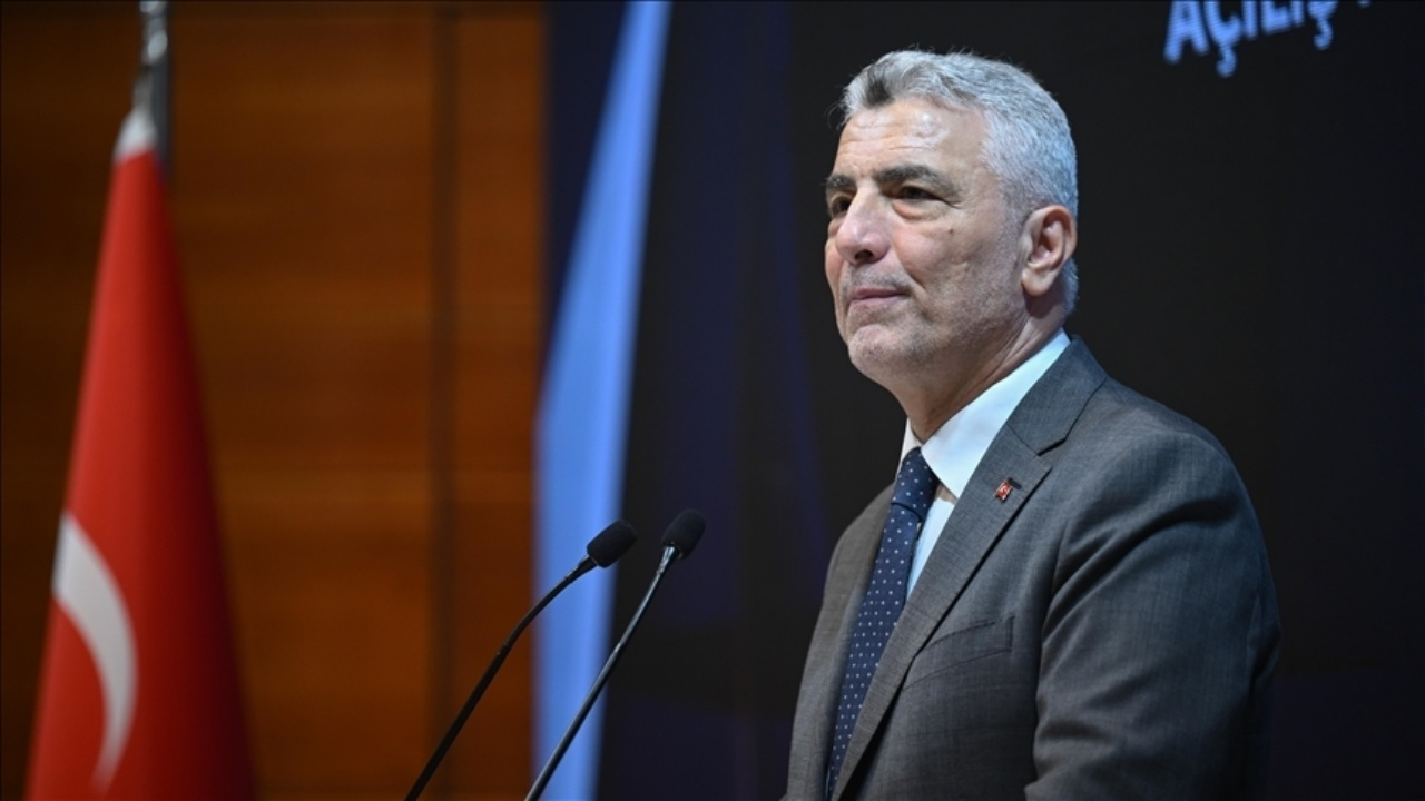 Bakan Bolat: Toplam ihracat 390 milyar dolarla Cumhuriyet tarihinin rekorunu kırdı
